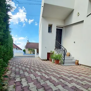Appartement Meublé Avec Deux, Moulins (Allier)